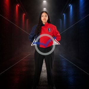 Camila Meijueiro - Tunnel - Pose 1