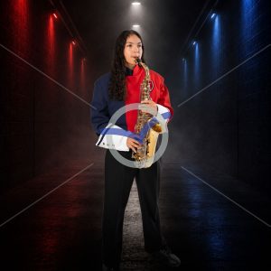 Camila Meijueiro - Tunnel - Pose 6