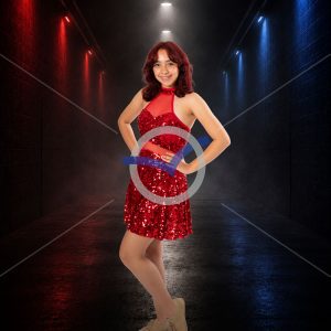 Evelyn Hernandez - Tunnel - Pose 3