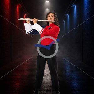 Hannah Magallan - Tunnel - Pose 6