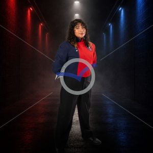 Illiana Martinez - Tunnel - Pose 4