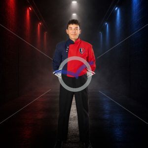 Jordan Garza - Tunnel - Pose 2