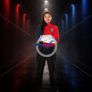 Lexi Buenaventura - Tunnel - Pose 3