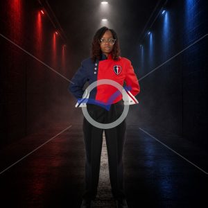Whitney Miodede - Tunnel - Pose 1