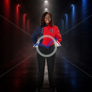 Whitney Miodede - Tunnel - Pose 2
